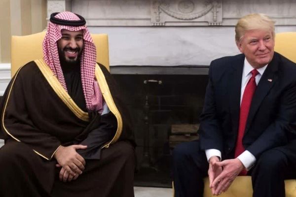 یک تریلیون دلار هزینه سفر ترامپ به عربستان 