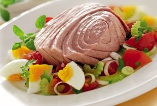 متلاشی شدن سفره مردم/ تن ماهی از ۱۷۰ هزار تومان به ۲۱۷ هزار تومان رسید!