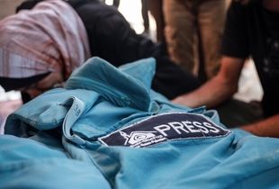 گاردین: غزه به گورستان خبرنگاران تبدیل شده است
