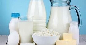 عادت های غلط نوشیدن شیر / هیچ وقت شیر را با این خوراکی ها نخورید
