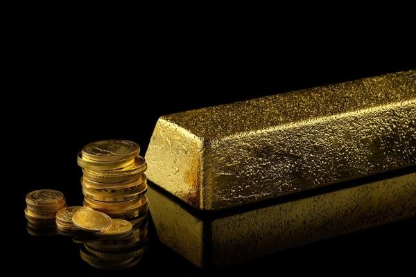 سقوط قیمت جهانی طلا