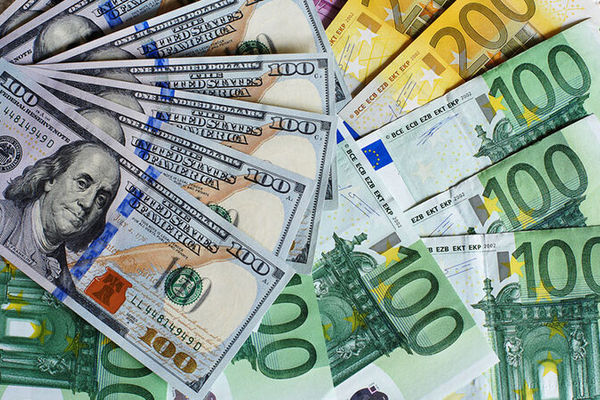 قیمت دلار و یورو در مرکز مبادله و صرافی‌ها یکشنبه 17 اردیبهشت
