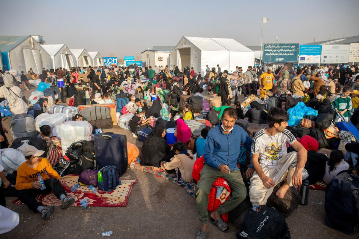 اتباع غیرمجاز افغان نظام توزیع یارانه را به چالش کشیدند 