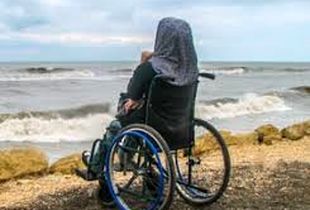 وضعیت اسفبار معلولین در ایران/ دولت به قوانین حمایتی بی توجه است