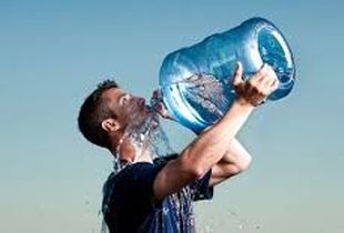 حقوق کارمندان دولت از فروش آب تامین می شود؟