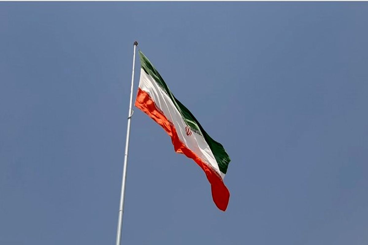 برافراشتن پرچم ایران در سازمان شانگ های