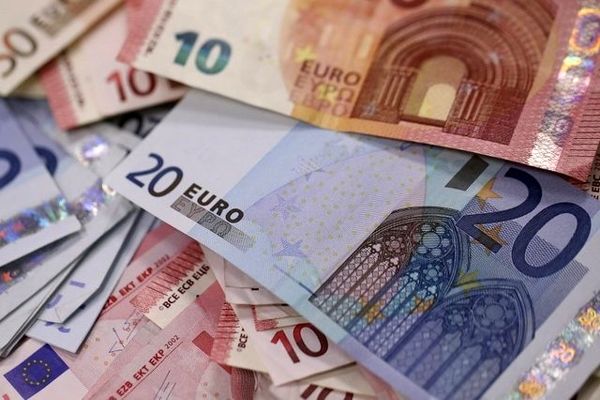 تداوم کاهش قیمت یورو در بازار