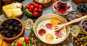 قیمت انواع صبحانه در سفره ایرانی‌ها + جدول