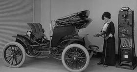 باورنکردنی / مردم ۱۰۰ سال پیش خودروی برقی سوار می شدند! + تصاویر
