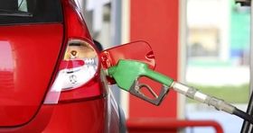 ادعای نماینده مجلس درباره قیمت بنزین