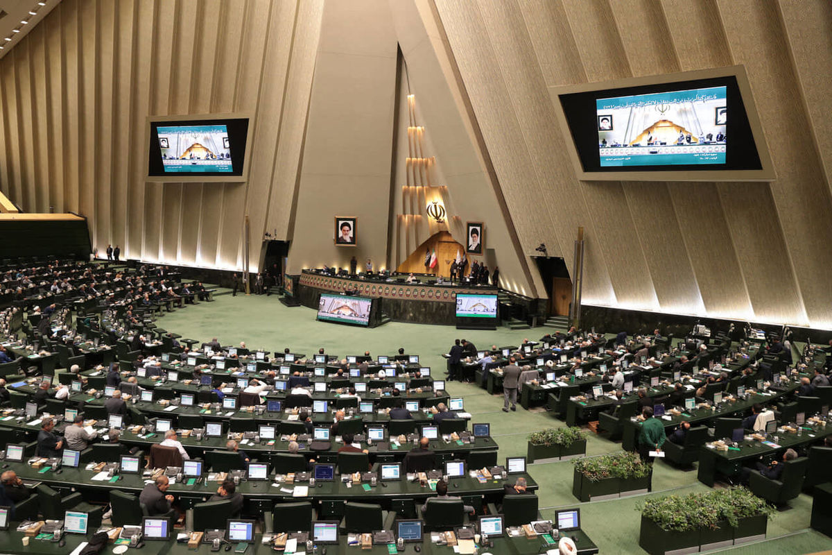 استیضاح ۴ وزیر در دستور کار هیئت رئیسه مجلس 