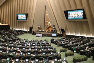 استیضاح ۴ وزیر در دستور کار هیئت رئیسه مجلس 