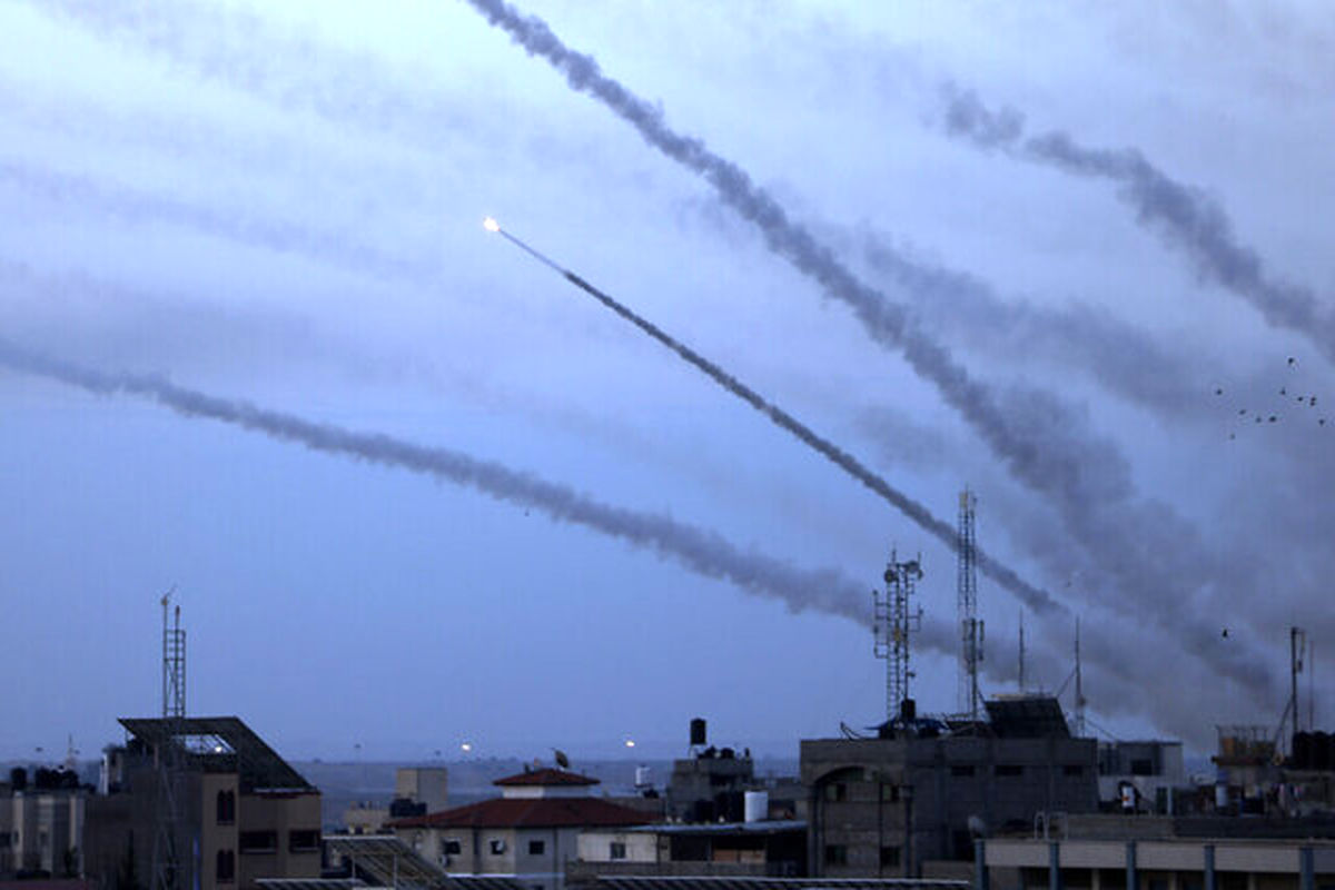 حمله بی سابقه حماس علیه رژیم صهیونیستی / شلیک ۲۲۰۰ موشک در چند ساعت