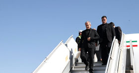 نزدیک شدن ریزپرنده به هواپیمای پزشکیان/ آسمان ایران بسته شد