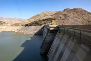 ذخیره آب سدهای تهران نصف شد/ کاهش ۹۶ درصدی بارندگی