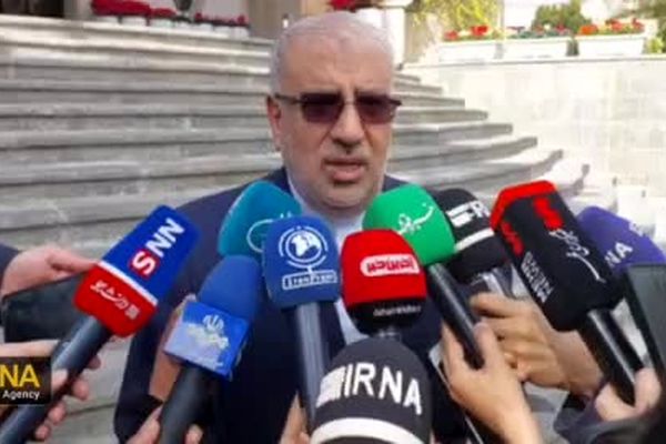 وزیر نفت خیال مسافران نورزوی را راحت کرد + فیلم