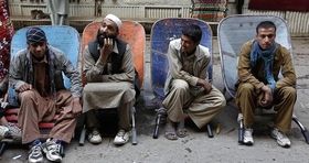 استخدام افغانستانی ها صدای ایرانی ها را درآورد + عکس