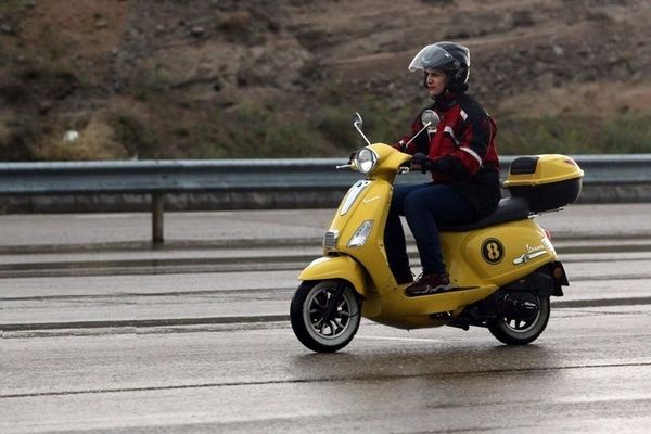 لایحه گواهینامه موتورسیکلت برای زنان به مجلس رسید