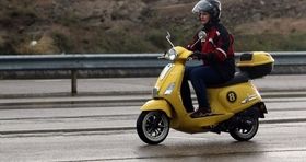 لایحه گواهینامه موتورسیکلت برای زنان به مجلس رسید