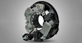 تفاوت قطعات استوک و نو برای خودروهای سنگین چیست؟
