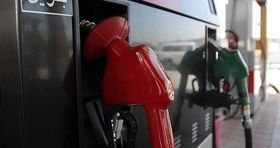 اعلام کمبود بنزین سوپر / اتصال کارت ملی به کارت سوخت قطعی نیست