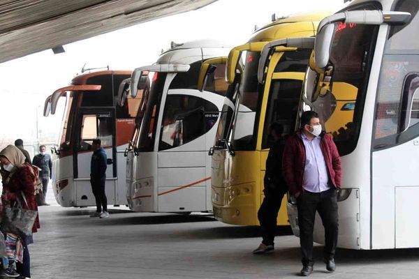 قیمت بلیت اتوبوس برای نوروز در بلاتکلیفی ماند / درخواست راننده اتوبوس ها در آستانه سال نو