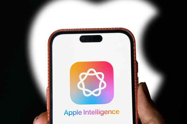 نسخه سانسور شده هوش مصنوعی اپل از راه می‌رسد