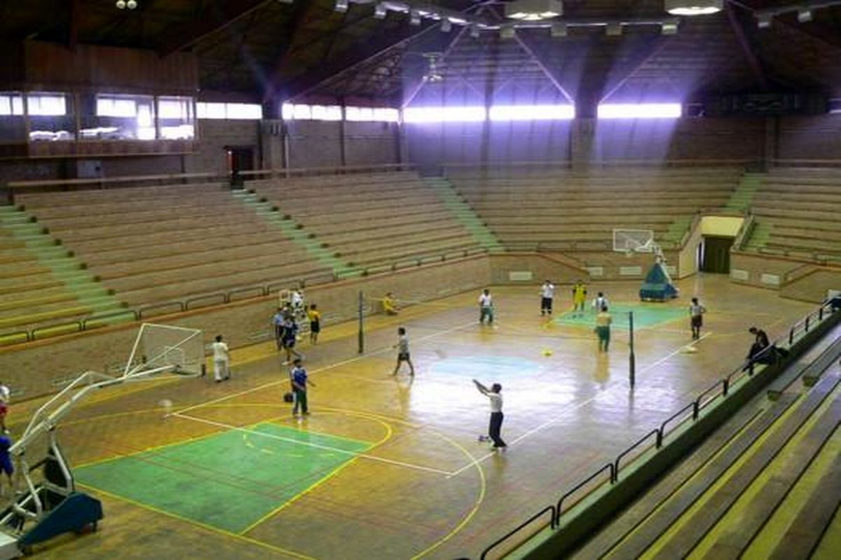 مصوبه مجلس برای دسترسی ارزان مردم به اماکن ورزشی /مخالفت با انحصار صداوسیما در پخش مسابقات ورزشی