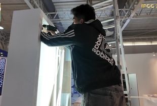 ببینید| پایان مراحل غرفه سازی بیست و پنجمین نمایشگاه رنگ و رزین