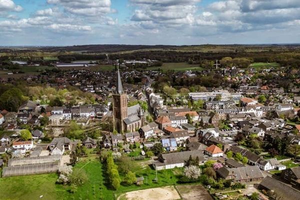 عجیب ترین معاملات خرید و فروش کشور در تاریخ 