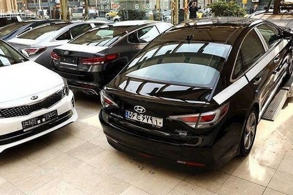 خارجی های بازار خودرو ایران چند قیمت خوردند؟ 